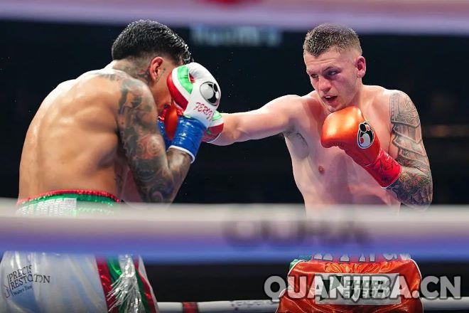 阿瓦雷兹对阵克劳福德主赛前各场比赛结