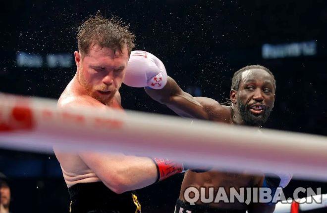 克劳福德：我的力量和重拳能力胜过阿瓦