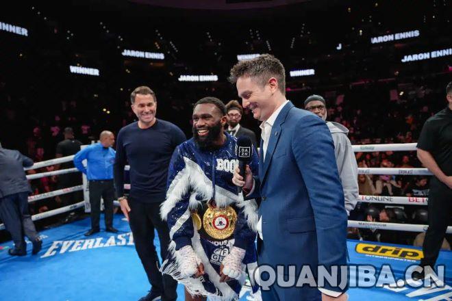 小维吉尔-奥提兹何时签下比赛合同？加隆