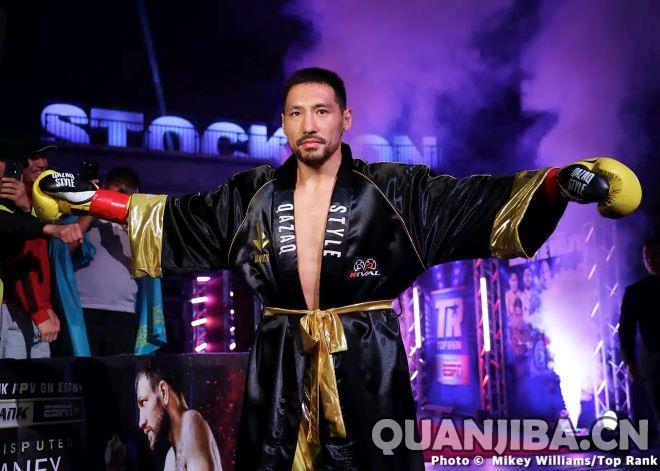 1. 加尼别克誓夺超轻级统一冠军后挑战克