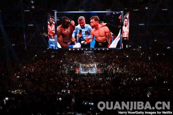 阿瓦雷兹拟于2026年再战克劳福德