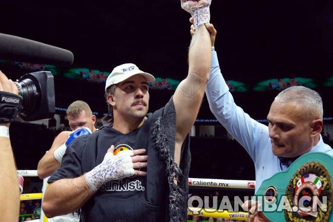 托雷兹闪电制胜萨莱克，2025年终极对决荣