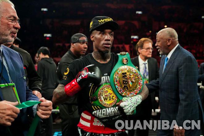 福斯特放弃WBC135磅临时拳王资格，重返130磅级别