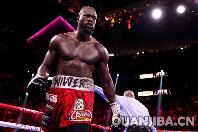 乌西克远未达到拳坛最伟大拳手的标准，