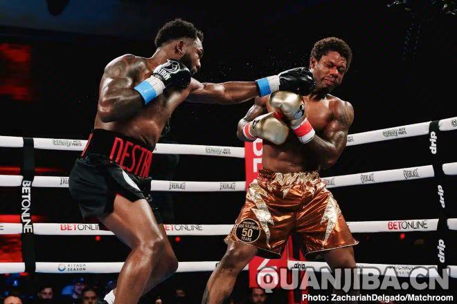 卡洛斯-亚当斯计划升至超中量级168磅参赛