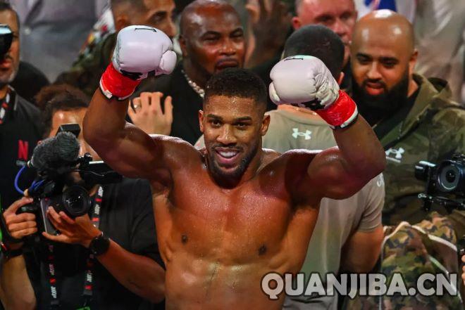 约书亚敲定与泰森-富里对决，先于七月对