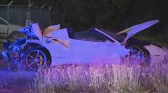 遭遇严重车祸的小斯彭斯已经苏醒，目前情况稳