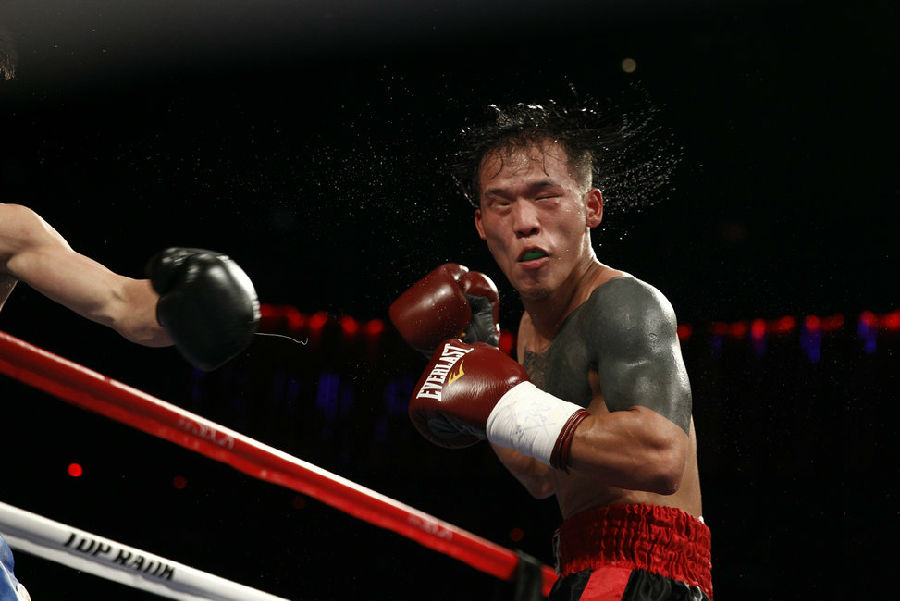 第八场 成兵兵(蓝裤)VS张一峰(黑裤).JPG