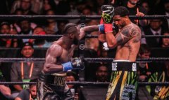 维尔德首回合KO布雷泽尔卫冕WBC金腰带继续不败金