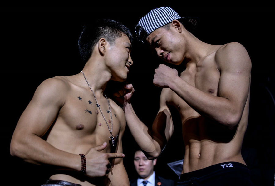 超轻量级130磅 刘永才(左)vs 潘金祥(右).jpg