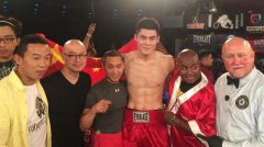 首回合重拳KO 曲鹏美国首秀长华人雄风