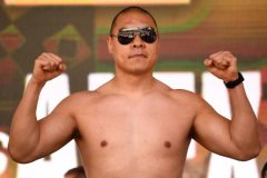 张志磊明日出战！阿瓦雷兹vs比沃尔赛前称重图集