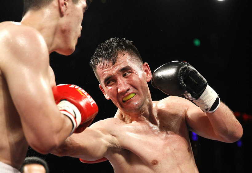 刘洋(红裤)VS马合沙提·波拉提汗(黑裤)2 (2).jpg