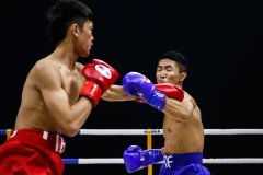 谁说女子不如男  IBF中国女拳手勇猛出拳