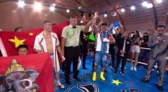 中国“闪电”12回合惜败 吾扎提无缘WBC超中量级