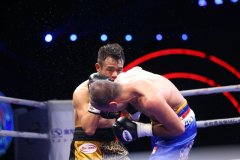 裘晓君挑战WBA世界拳王瑟米诺二番战告负（视频