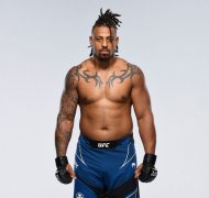 NFL橄榄球明星格雷格·哈迪离开UFC赛事