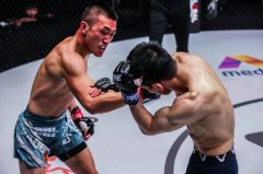 陈睿火拼韩国冠军，遗憾遭裸绞降服