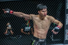 达万猜：我准备提前KO对手，决心不让任何人夺走