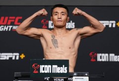 中国选手傲日其楞明日开战！UFC格斗之夜205赛前