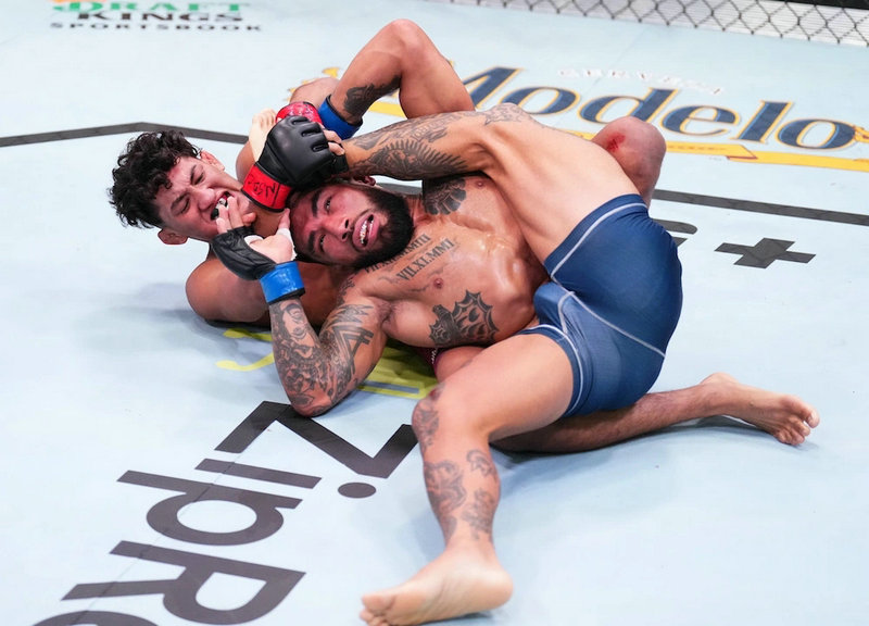 UFC-Raul Rosas-3.jpg