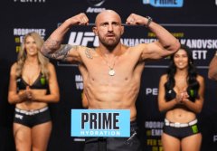 UFC 284赛前称重图集！羽量级冠军VS轻量级冠军