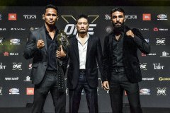 “ONE：X”新闻发布会巨星齐聚，全新冠军金腰带