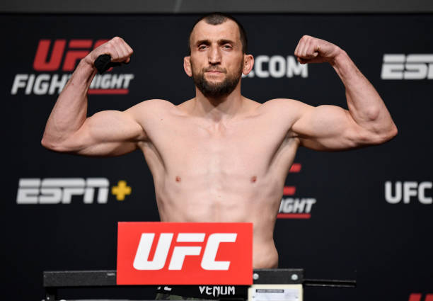 UFC_Muslim Salikhov.jpg