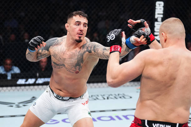 亚历克斯·佩雷拉与汤姆·阿斯皮纳尔双双KO获胜