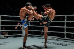 ONE周五格斗夜5上演9场终结！苏泊播与孔克莱双双