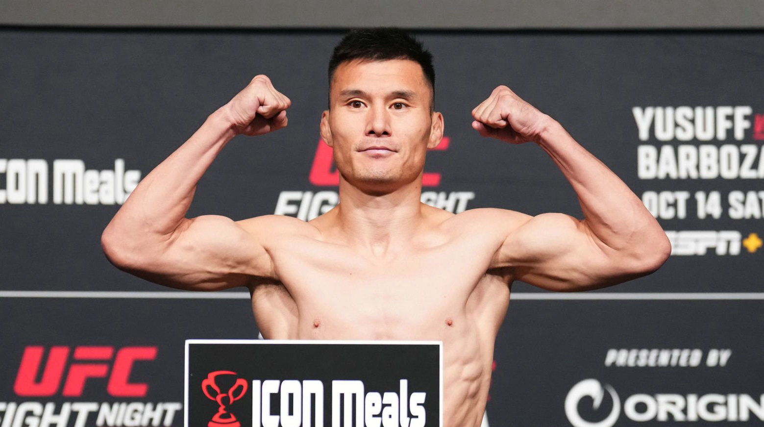 中国勇士阿拉腾黑力冲击世界排名！UFC格斗之夜