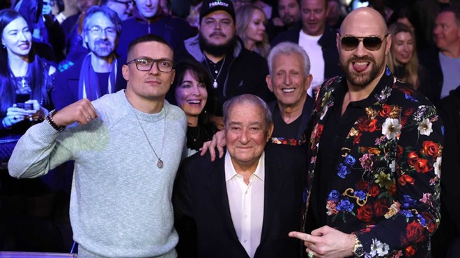 泰森-富里：相比金腰带，家人是最重要的