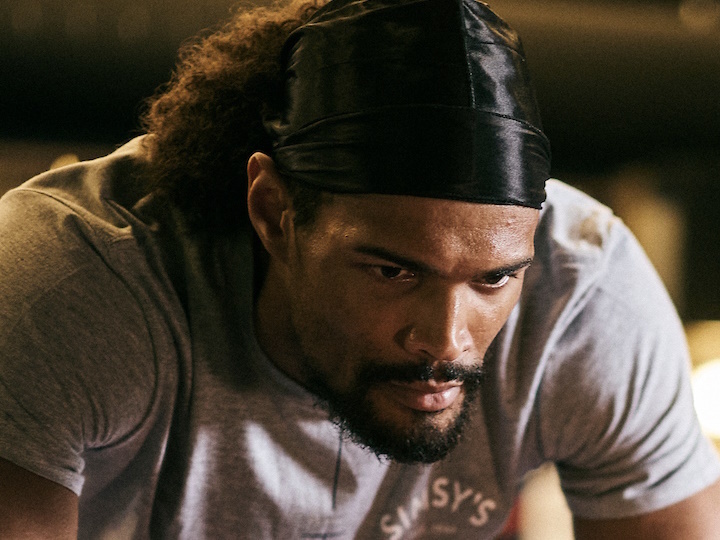 汤普森：乌西克是一位非常特别的拳手