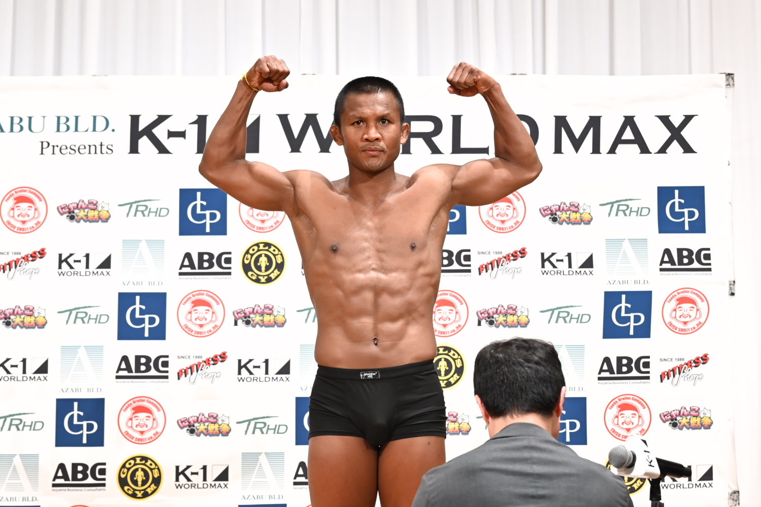 中国小将赵正东与播求明日出战K-1八人赛