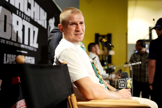 波哈楚克：方多拉，这位独具特色的拳击