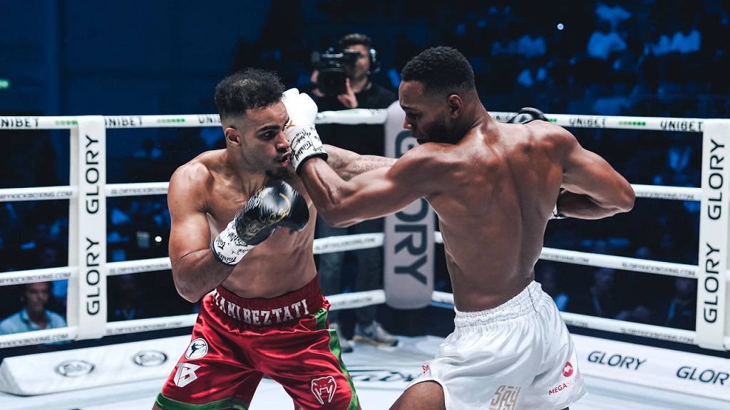 佩帕侬点胜原口健飞卫冕Glory金腰带，贝