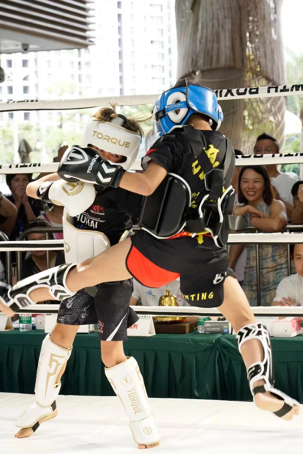 英雄传说搏击赛圆满落幕 少年英雄争霸佛