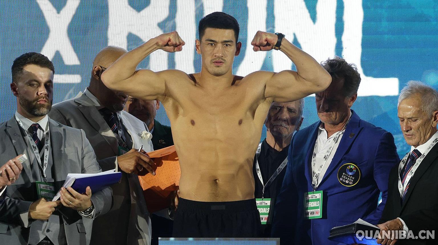 贝特比耶夫vs比沃尔!四大组织冠军统一战赛前称重图集