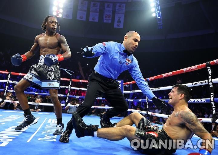 格沃塔-戴维斯被基肖恩-戴维斯赛后挑战