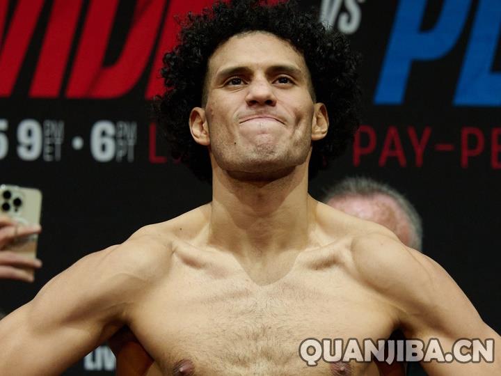 阿瓦雷兹谈本纳维德兹：他的自然体重在