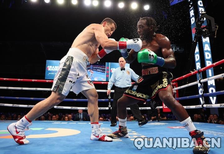 埃迪·赫恩展望阿瓦雷兹与克劳福德的激烈对决