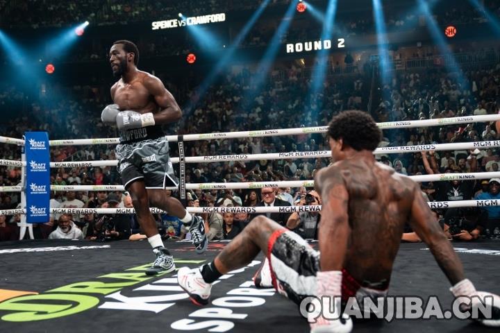 可能战胜阿瓦雷兹的几率高达70%：本纳维德兹分析克劳福德的胜算