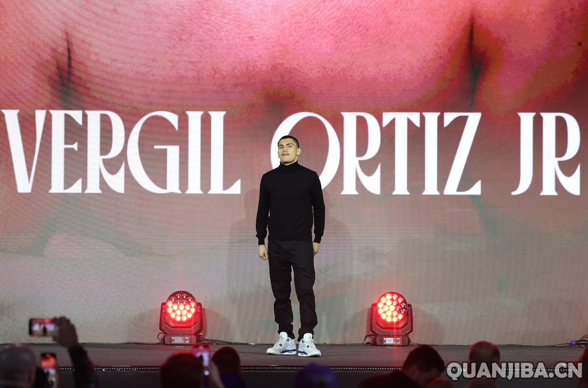 小奥提兹：愿意接受挑战 160 磅级别，没有任何问题