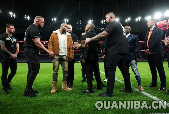 两位北约领袖再度对峙，气氛紧张