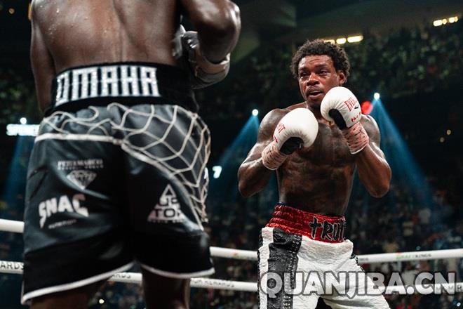 小奥提兹：小斯彭斯应该结束职业生涯，不必再继续参加比赛了