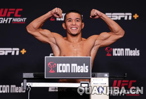 Error: 502, <html>
<head><title>502 Bad Gateway</title></head>
<bo