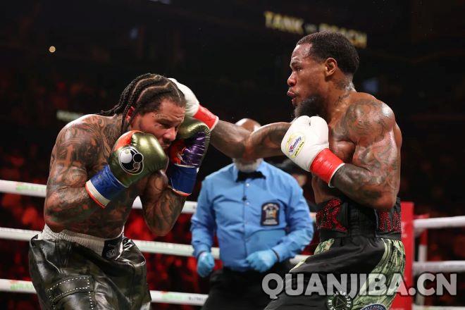 ＂戴维斯在12回合中与拉蒙特-罗奇战成平