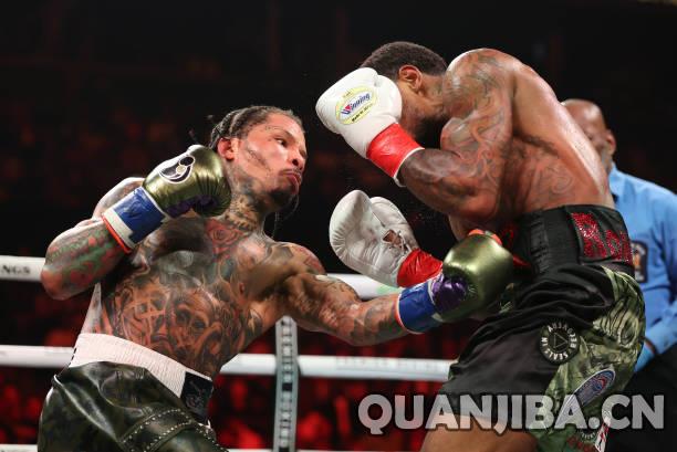 “坦克”戴维斯爆冷与罗奇争议性战平