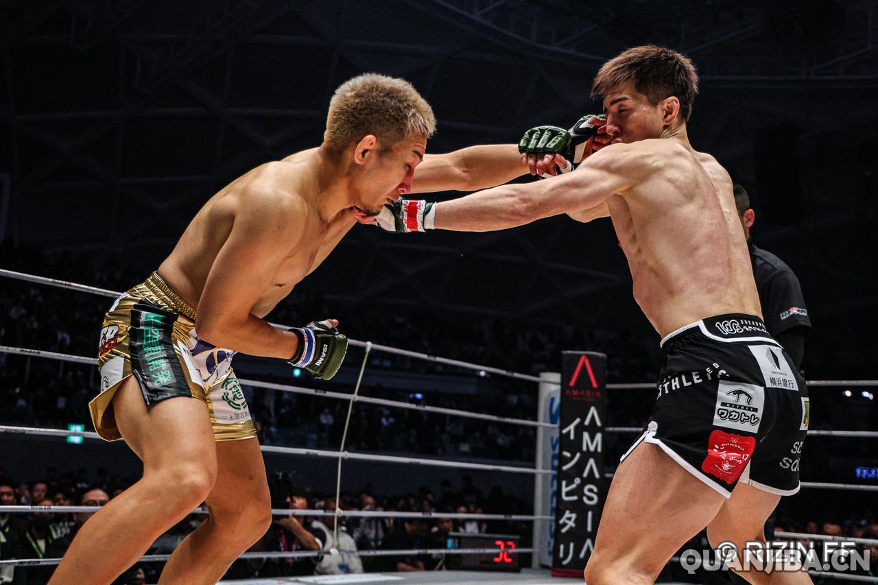 井上直树在RIZIN保持雏量级冠军头衔，击败元谷友贵成功卫冕（拳击）
