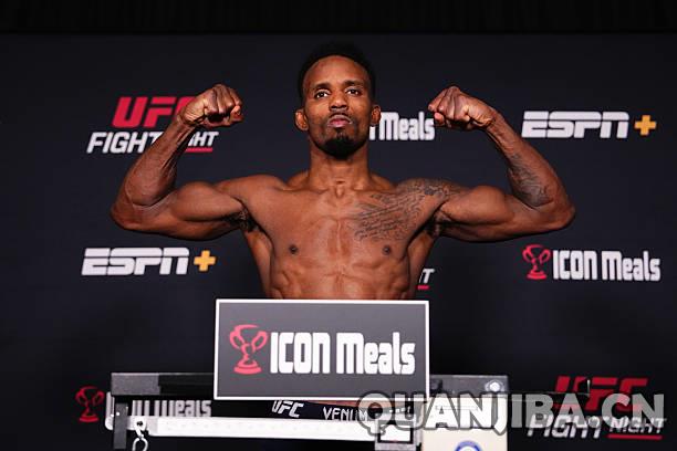 搏击之夜：艾米特对墨菲！赛前称重仪式